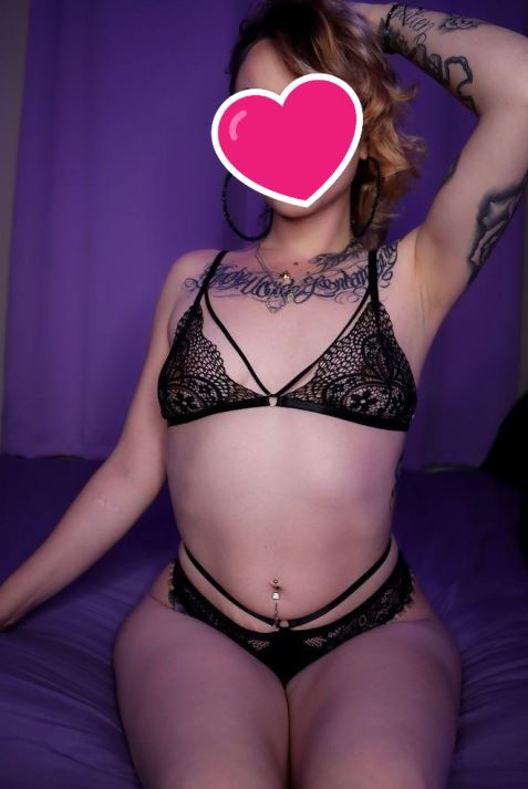 22Sexy11Kitty Female,5'3 or under(160cm),Bisexual,Blonde,English